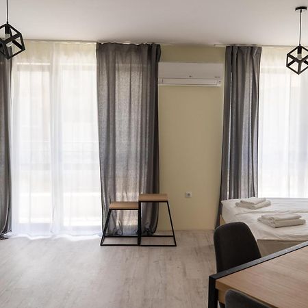 La Familia Apartments Warna Zewnętrze zdjęcie